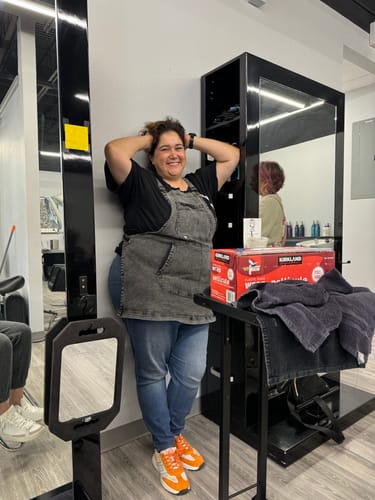 Customer photo review of Over Shoulder Black Acid Washed Apron