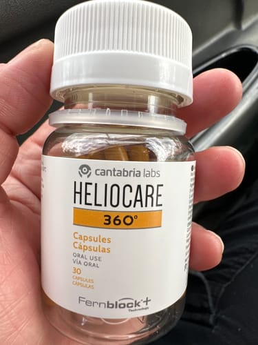 Customer photo review of ヘリオケア360° ORAL（飲む日焼け止め）