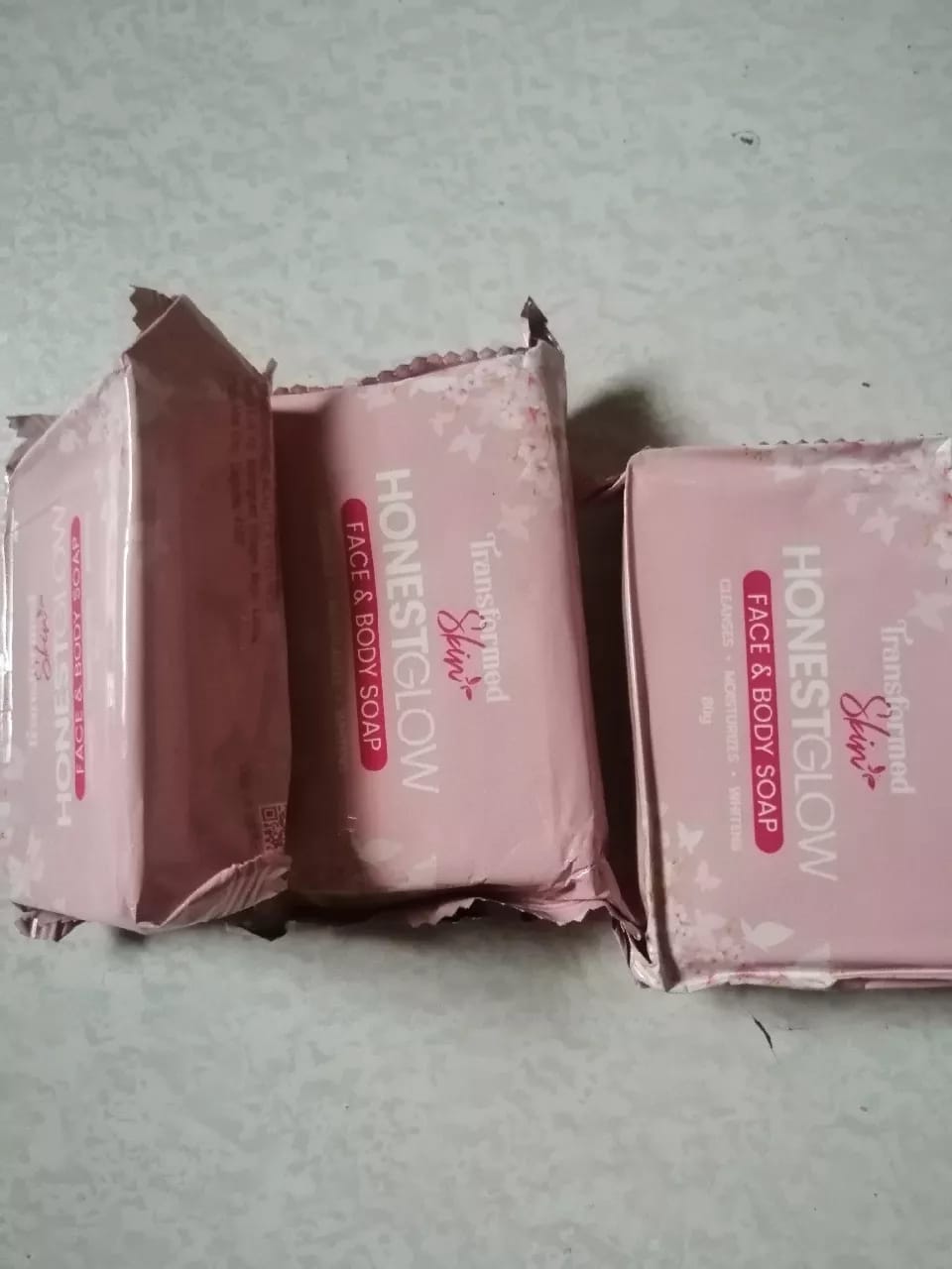 Customer photo review of Honest Glow Glass Skin Face & Body Soap Infused With Centella Asiatica