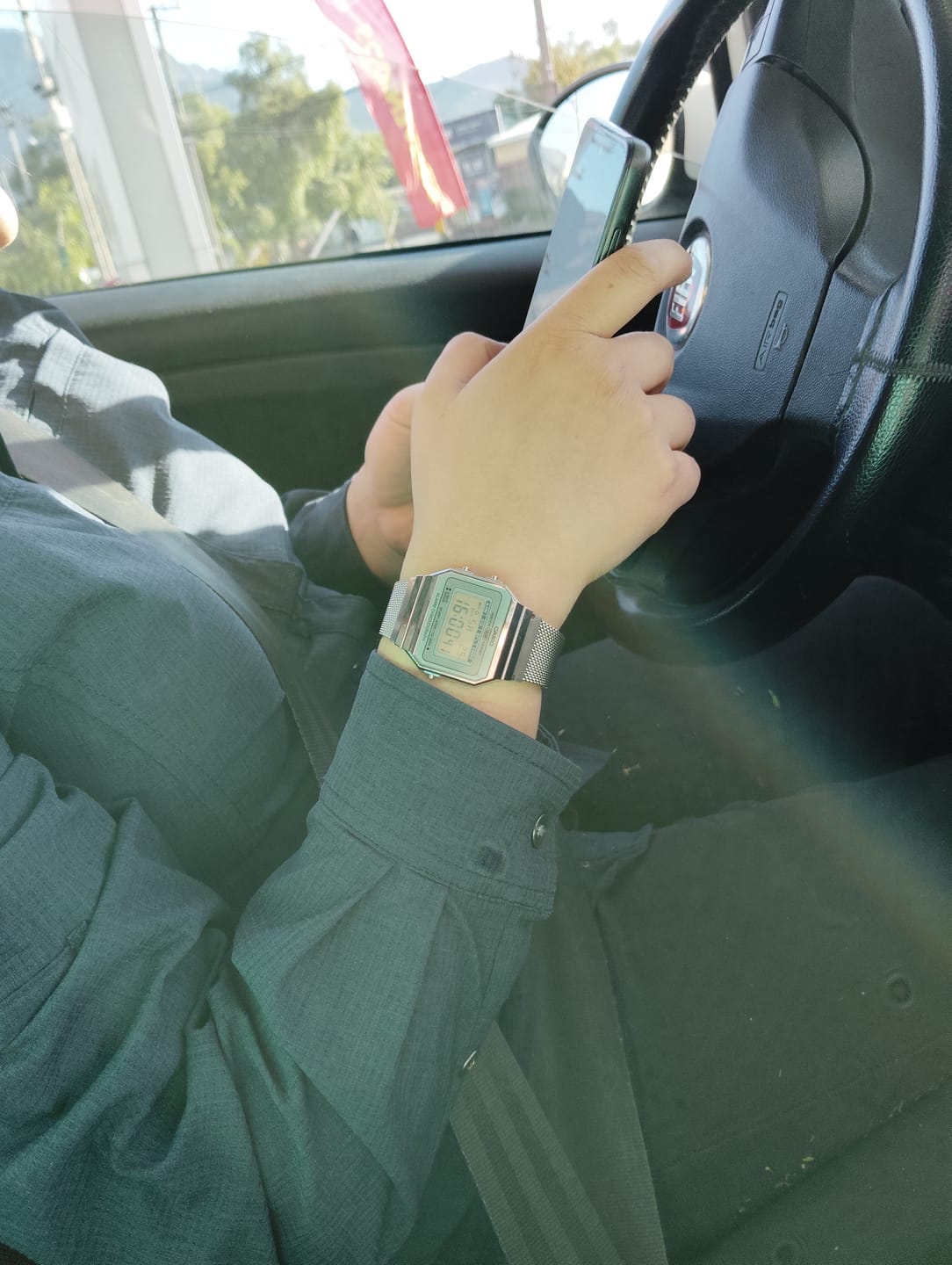 Customer photo review of Reloj Casio Vintage A700WM-7ADF Plateado Milanese Slim