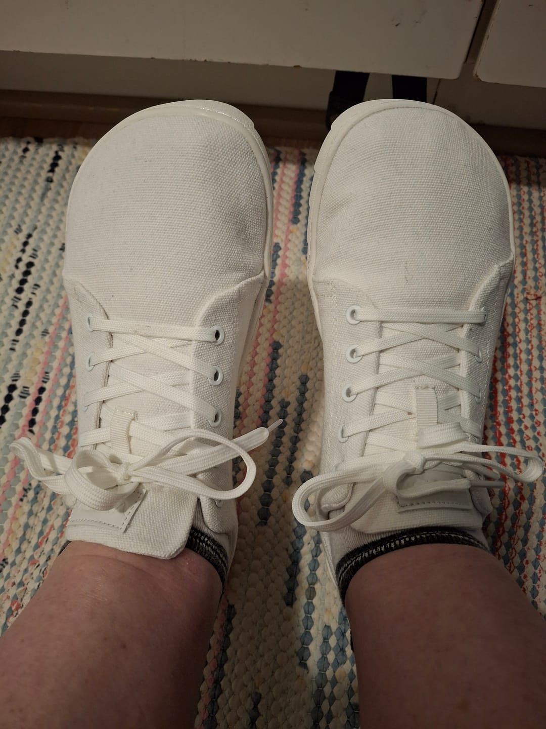 Customer photo review of Vaistoa Rento 2 -paljasjalkatennarit
