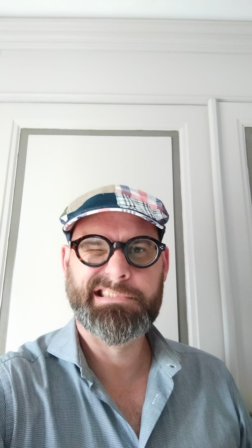 Customer photo review of Donegal Touring Cap Patchwork Linen