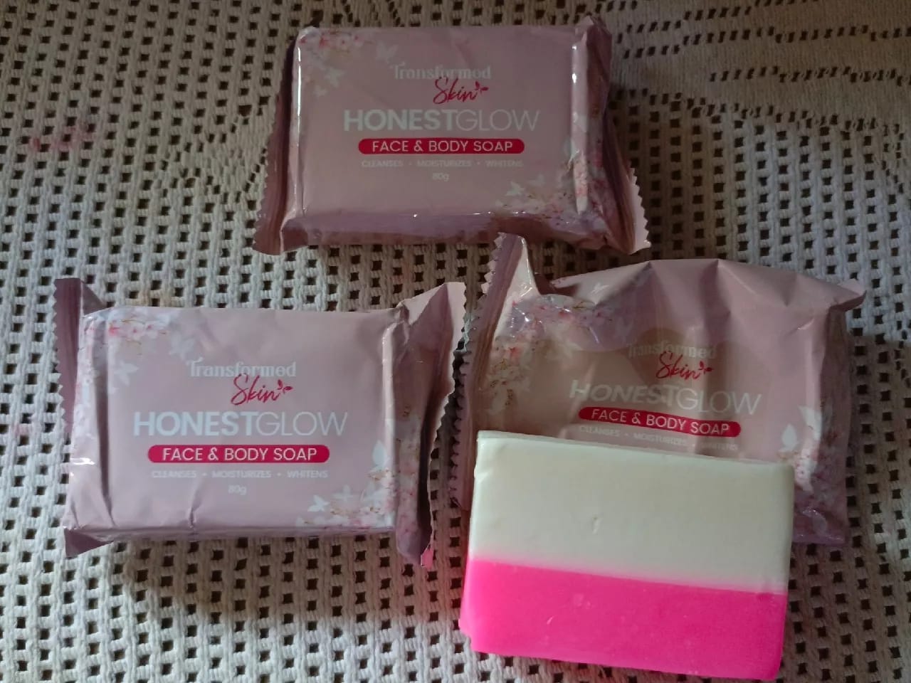 Customer photo review of Honest Glow Glass Skin Face & Body Soap Infused With Centella Asiatica