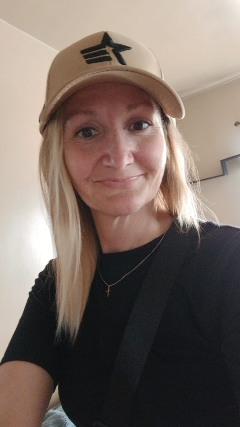 Customer photo review of Rogue - Snapback