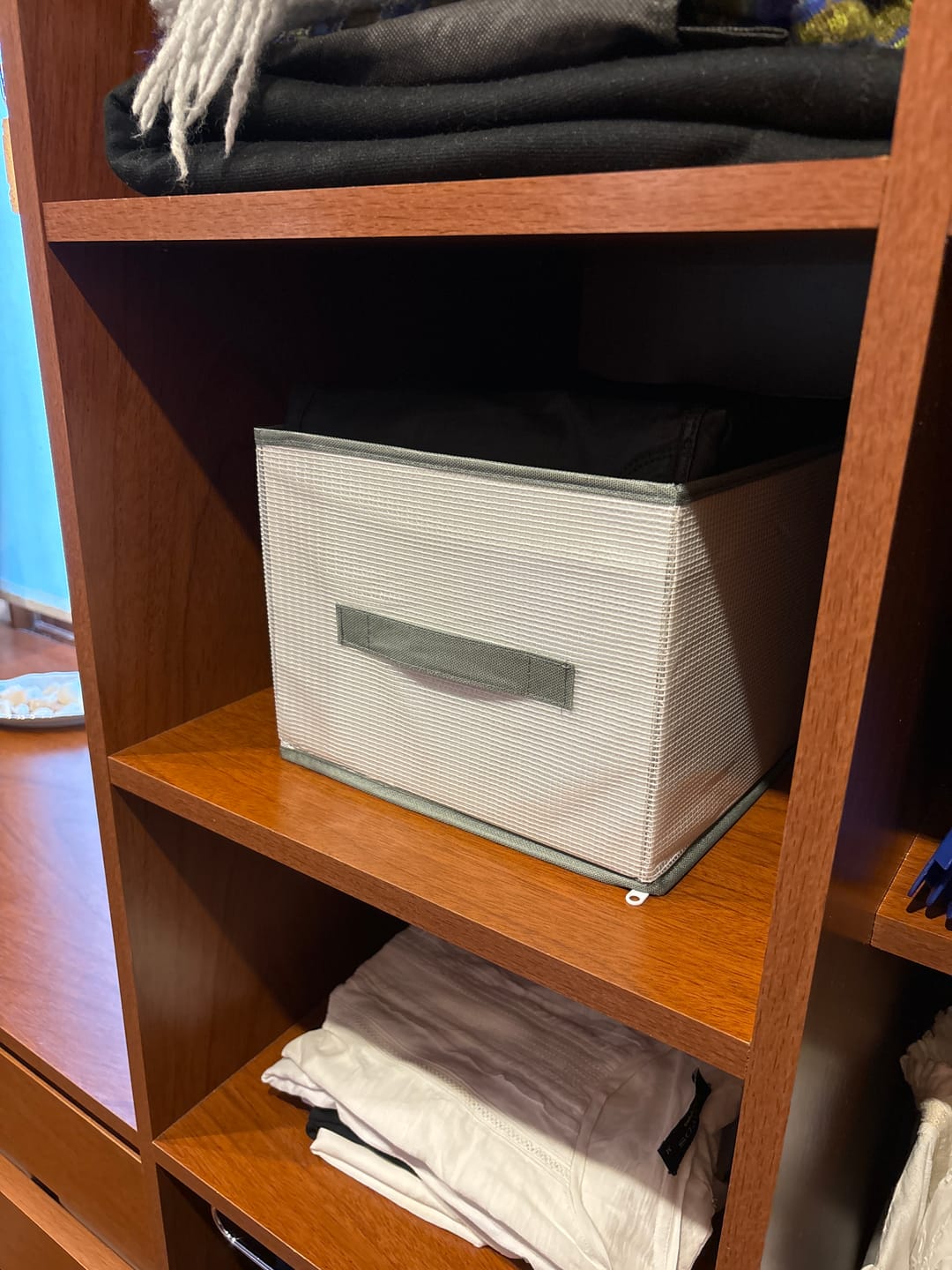 Customer photo review of Organizador Clot para Ropa con 8 Divisiones