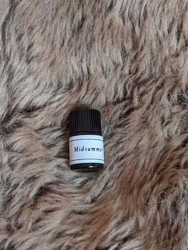 Customer photo review of Midsummer | Eau de Parfum 50ml