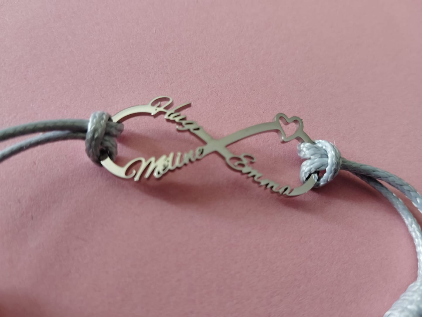 Customer photo review of LOANYA Bracelet avec le signe de l'infini