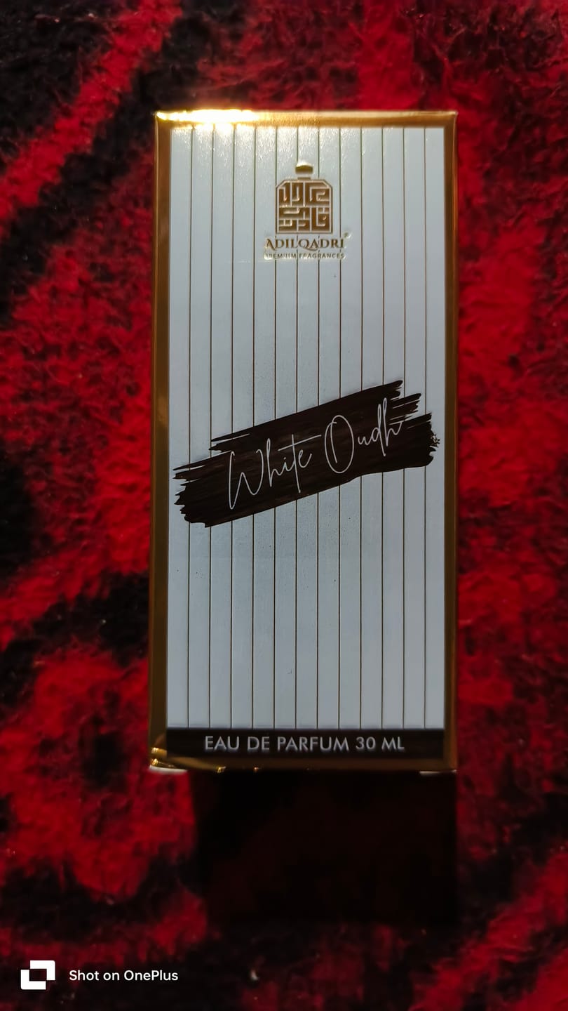 Customer photo review of White Oudh Perfume Spray