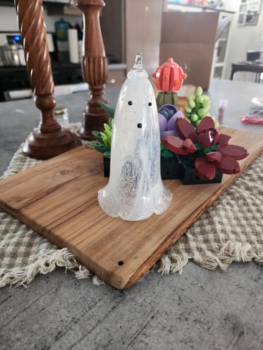 Customer photo review of Friendly Memorial Ghost