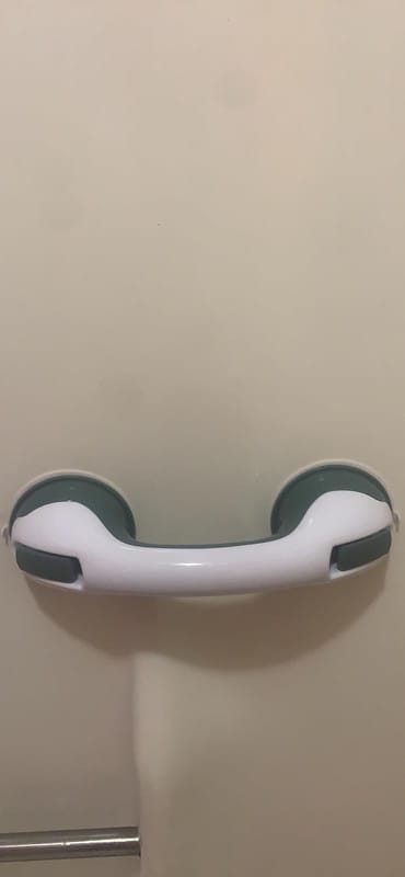 Customer photo review of OZBATH™ Safety Grab Handle - 50% OFF TODAY