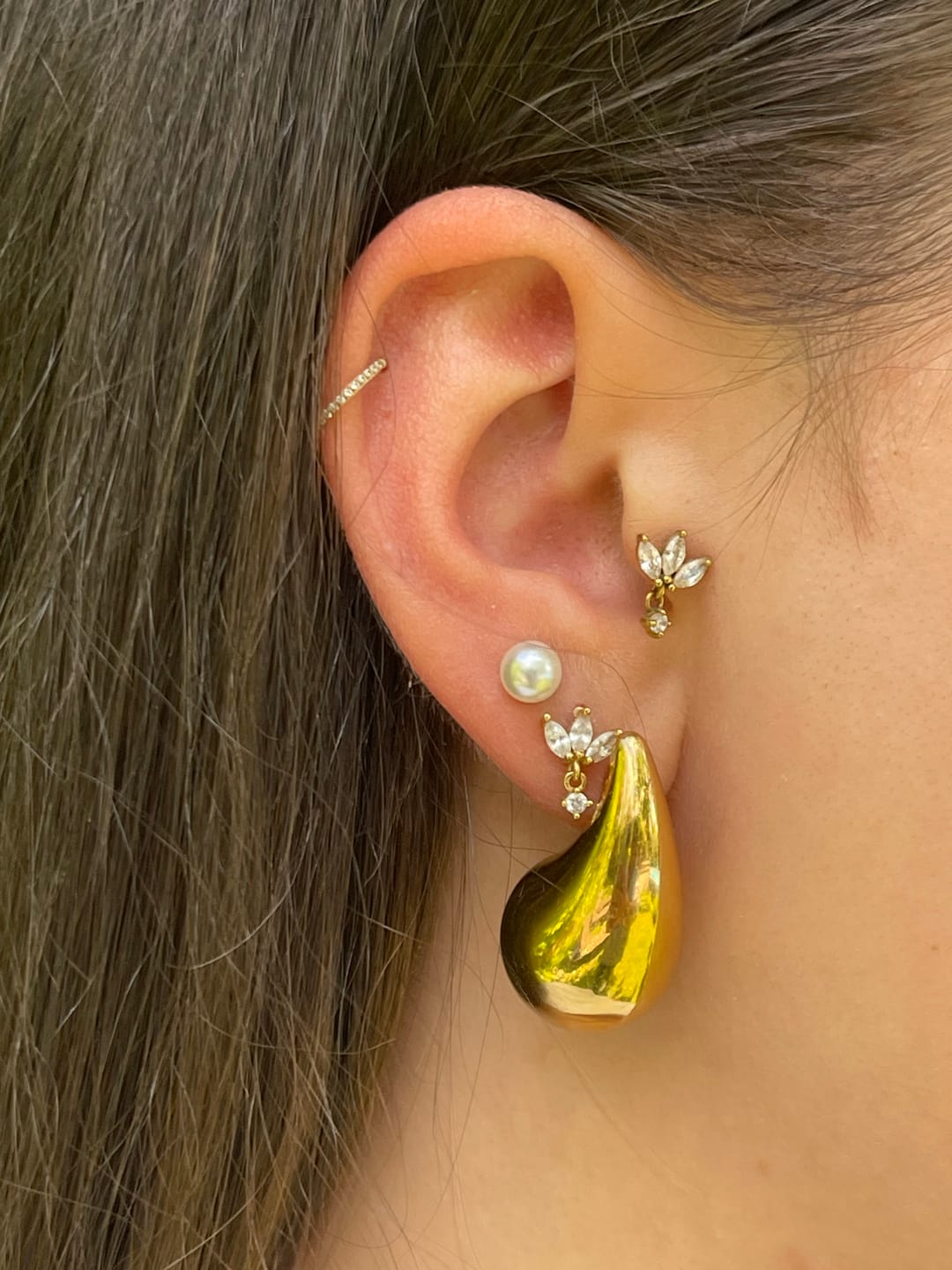 Customer photo review of Zircon Clicker | Nasen- & Ohrpiercing