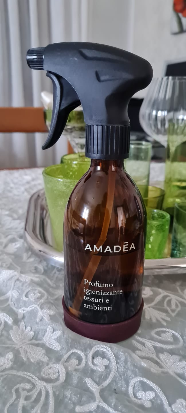 Customer photo review of Profumo igienizzante tessuti e ambienti 300ml