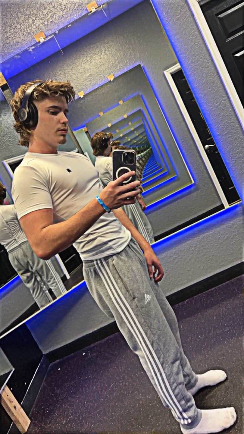 Customer photo review of 476 - Stealth Compression Tees