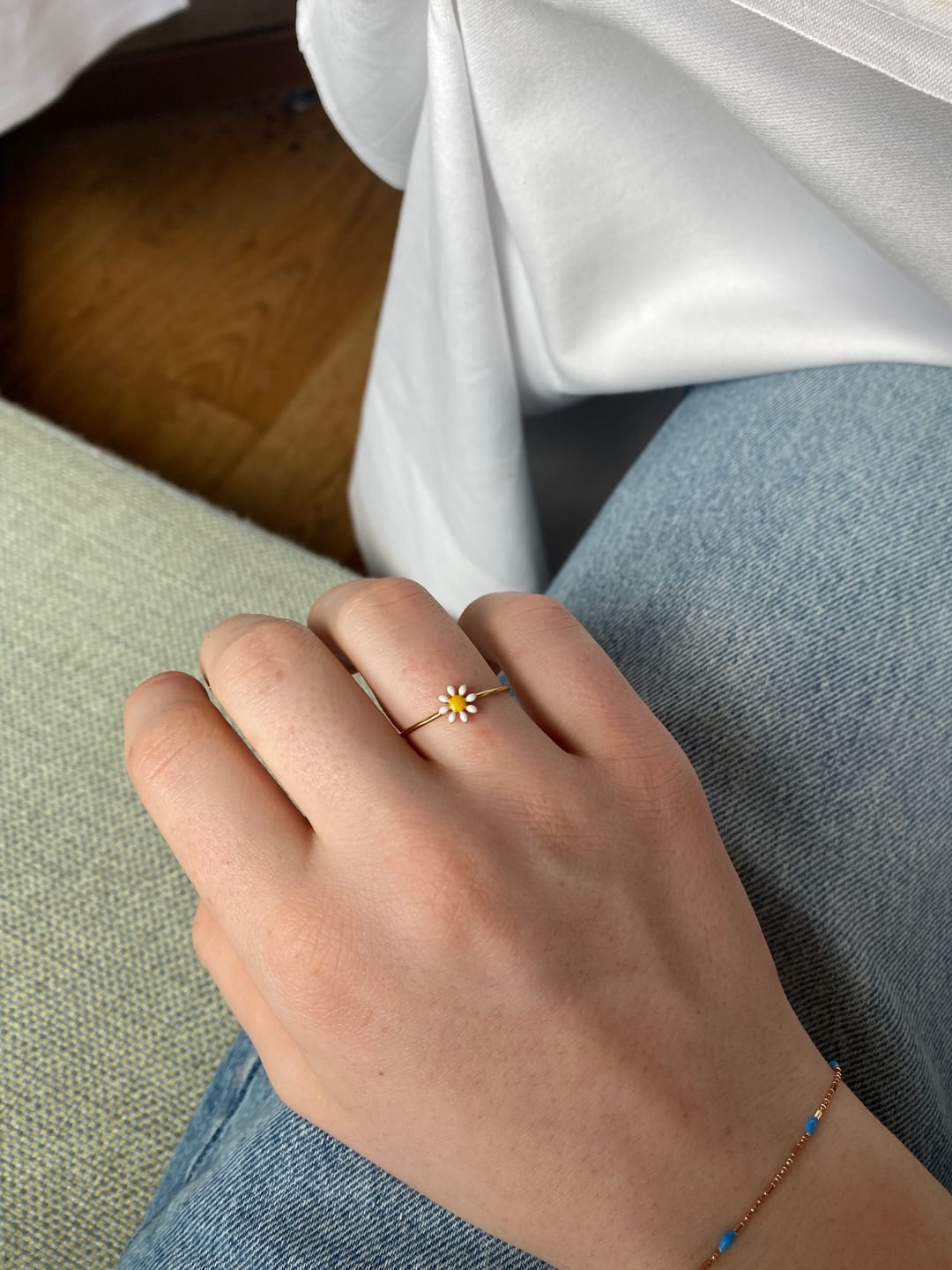 Customer photo review of Doris - Daisy Flower Enamel Ring Stainless Steel