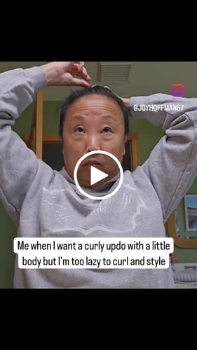 Customer video review of JuvaBun Messy Bun