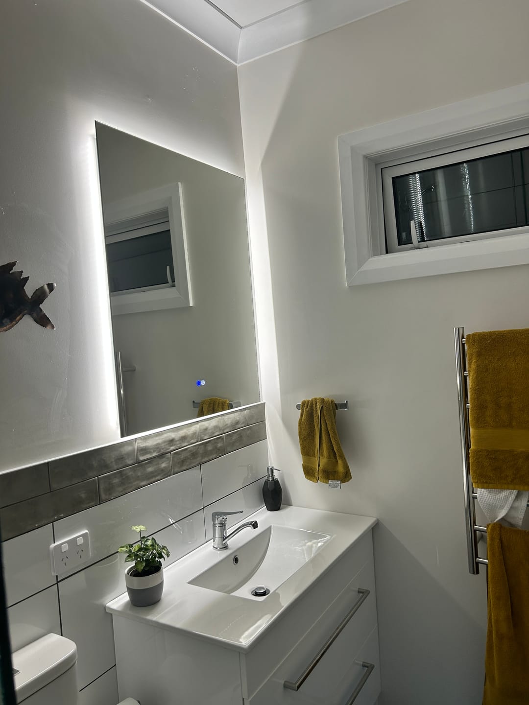 Customer photo review of Backlit LED Mirror with a Demister, Three Colour Selections, And A Convenient Dimmer