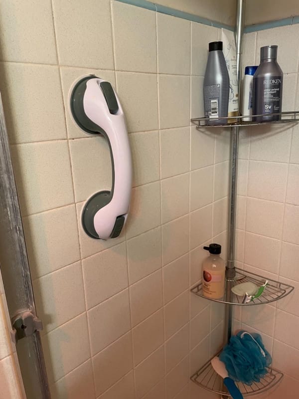 Customer photo review of OZBATH™ Safety Grab Handle - 50% OFF TODAY