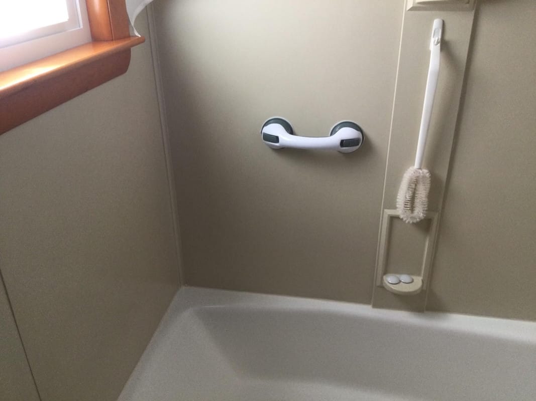 Customer photo review of OZBATH™ Safety Grab Handle - 50% OFF TODAY