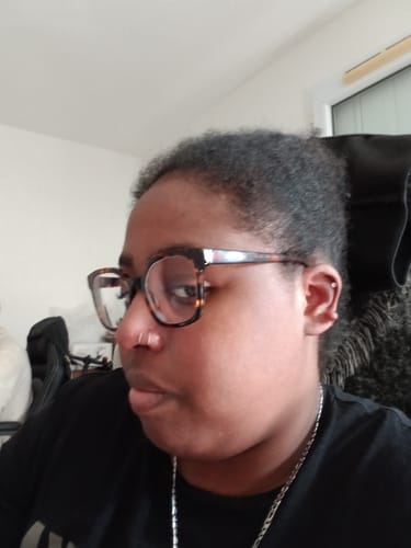 Customer photo review of Le double piercing