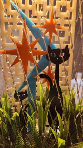 Customer photo review of House plant decoration - Mid Century Modern Cat