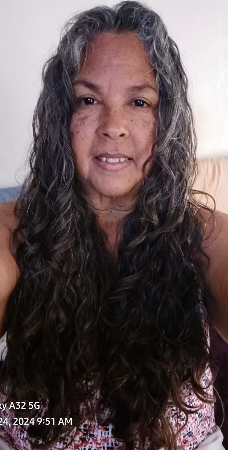 Customer photo review of Sandalwood Serenity Shampoo & Conditioner Bundle