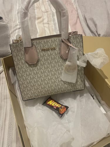 Customer photo review of Mercer Medium Logo and Leather Accordion Crossbody Bag (PWD BLSH MLT)