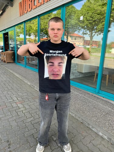 Customer photo review of Erstelle Dein Eigenes T-Shirt