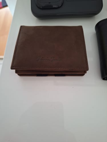 Customer photo review of Flap Boy - Magic Wallet with Coin Pocket