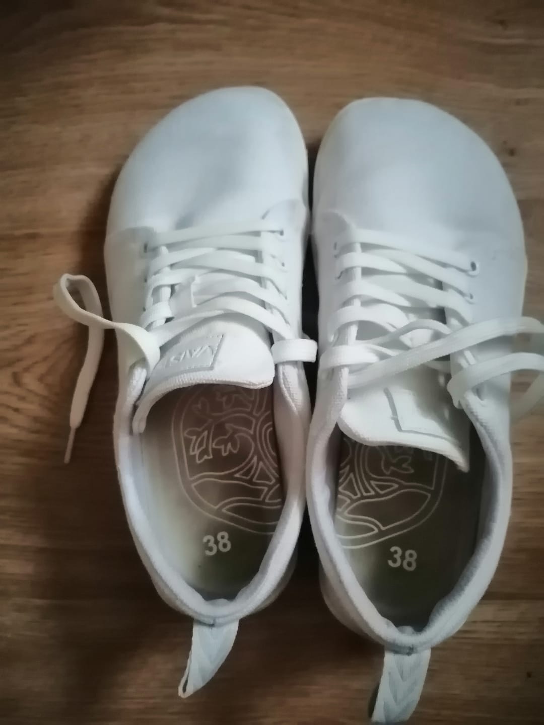 Customer photo review of Vaistoa Rento 2 -paljasjalkatennarit