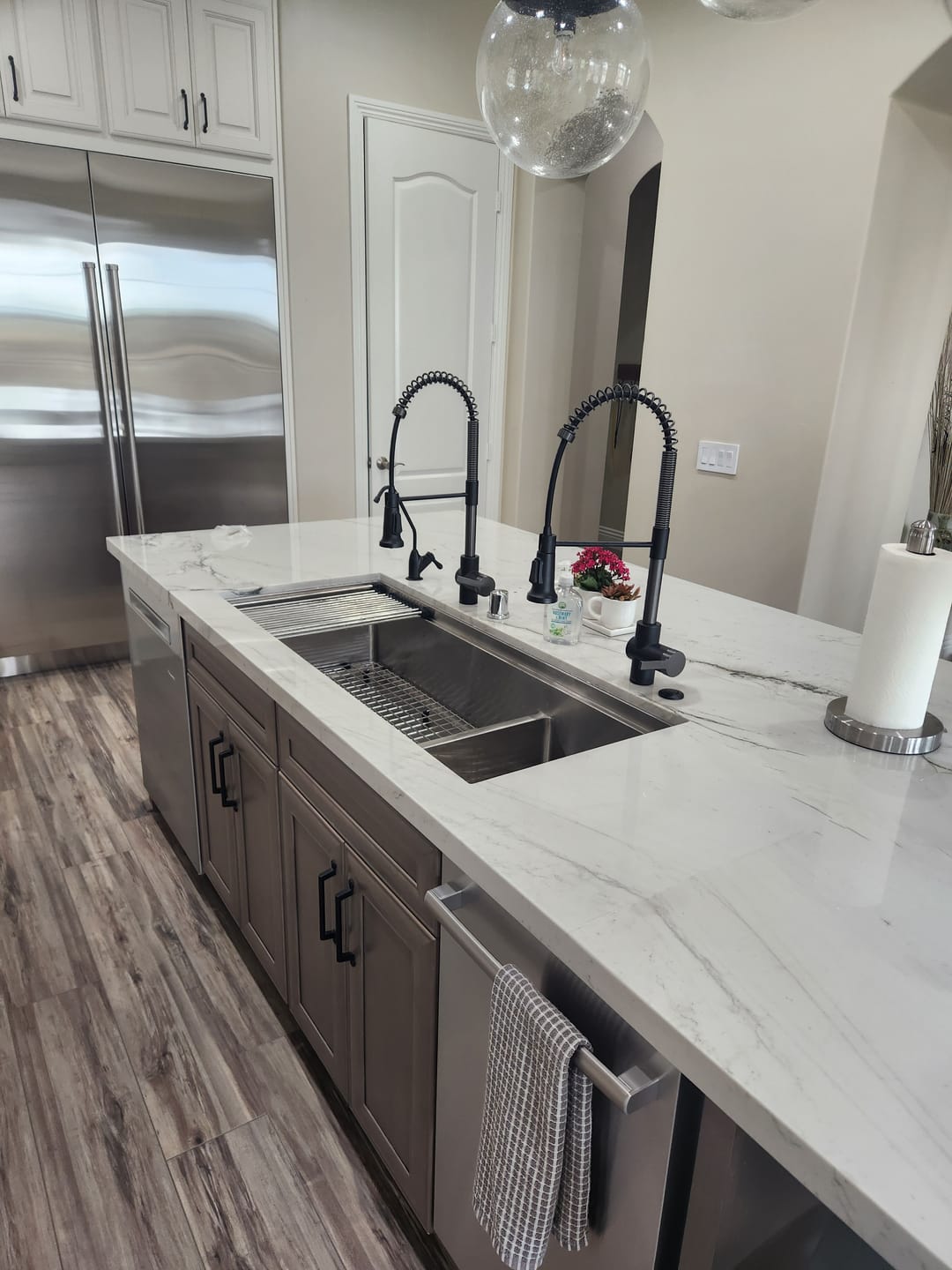 Customer photo review of 46" Undermount Workstation Sink – 16 Gauge Stainless Steel Double Bowl – Reversible – Seamless Drain (5LD46c)