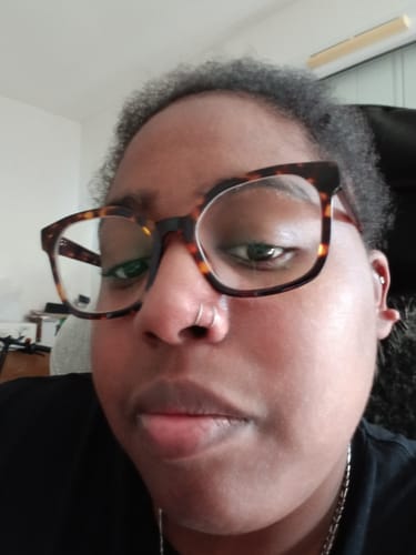 Customer photo review of Le double piercing