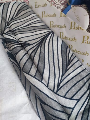 Customer photo review of Pashtush Women'S Soft Bamboo Scarf, Casual, Printed Scarf, Extra Soft