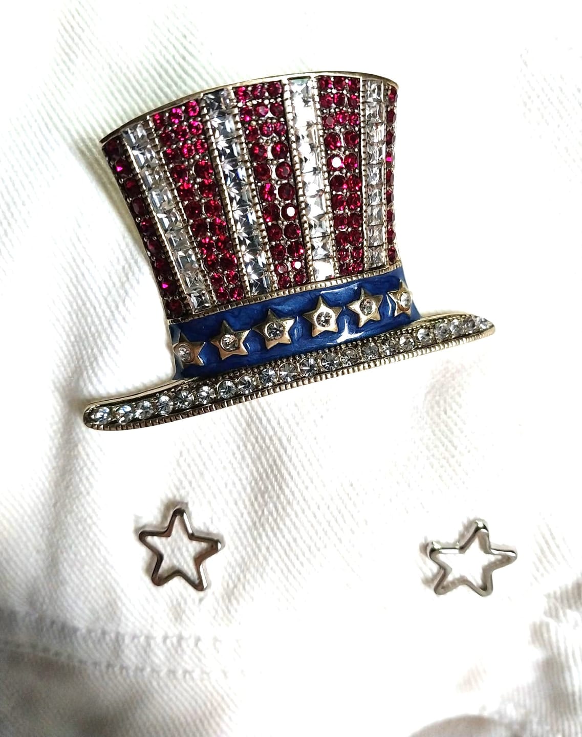 Customer photo review of Heidi Daus®"Hats Off To You" Crystal & Enamel Patriotic Pin