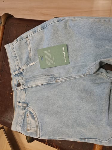 Eliane S. review of Calça Jeans Mom Jequitibá Azul Claro image 1 out of 1