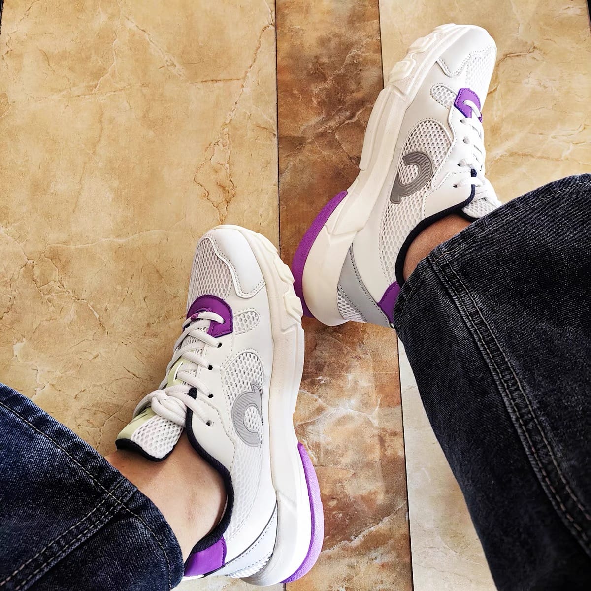 Customer photo review of MovingFree Super Light Sneaker 5.0
