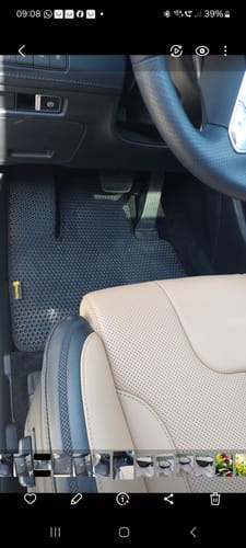 Customer photo review of Dywaniki samochodowe na zamówienie - Przód i tył