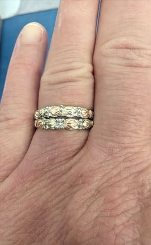 Customer photo review of Diamond Elegance - Black Hills Gold Engagement & Wedding Ring Set