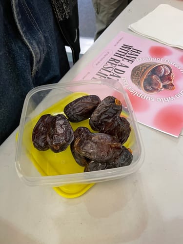 Customer photo review of 5kg Palestinian Medjool Dates 🇵🇸