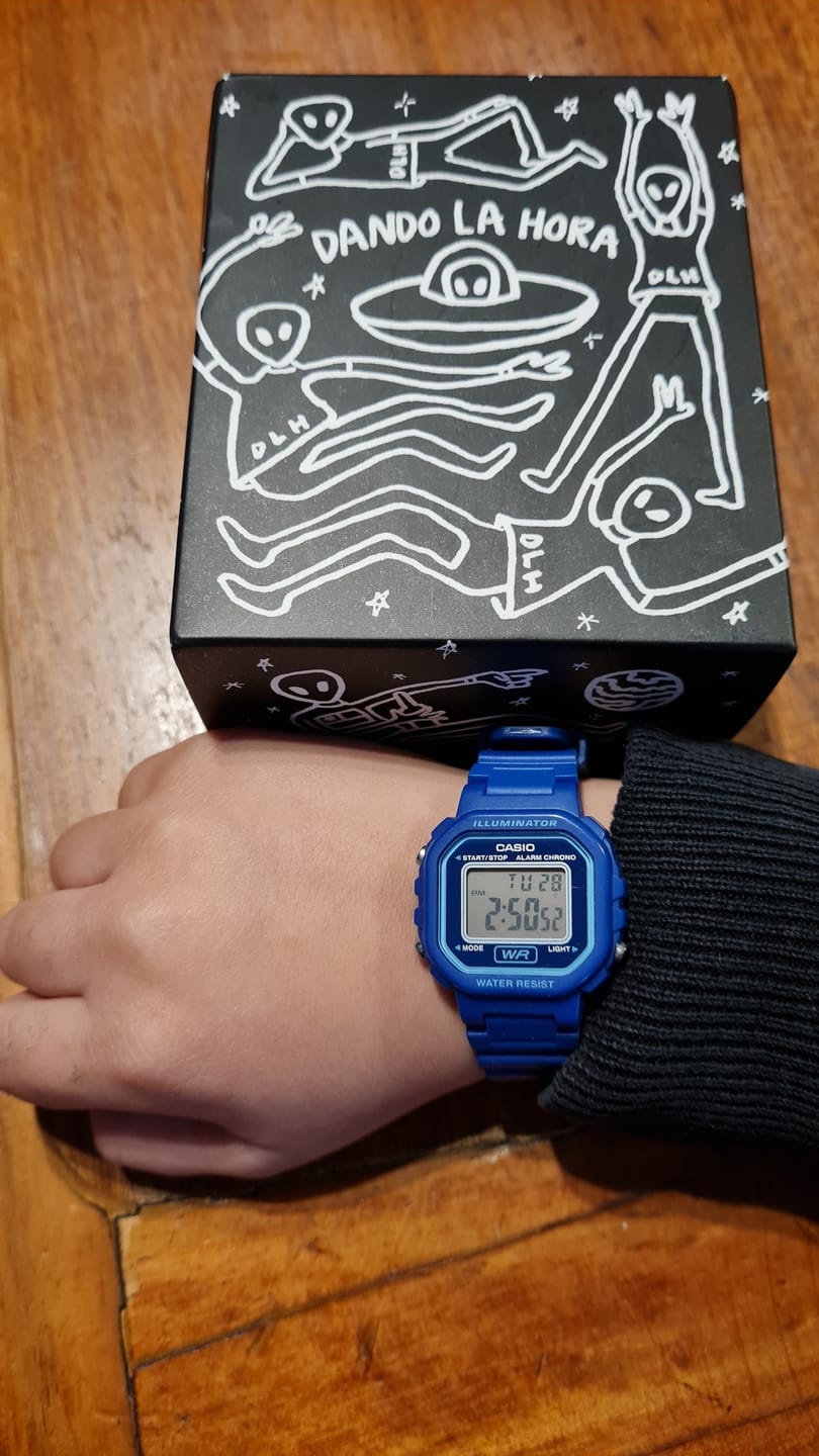 Customer photo review of Reloj Casio Vintage LA-20WH-2ADF Azul