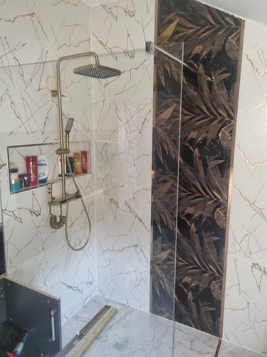 Customer photo review of SONNI Walk In/ Begehbare Dusche Duschabtrennung Duschwand Nano Klarglas Glasstärke 8mm Breite 70-120cm