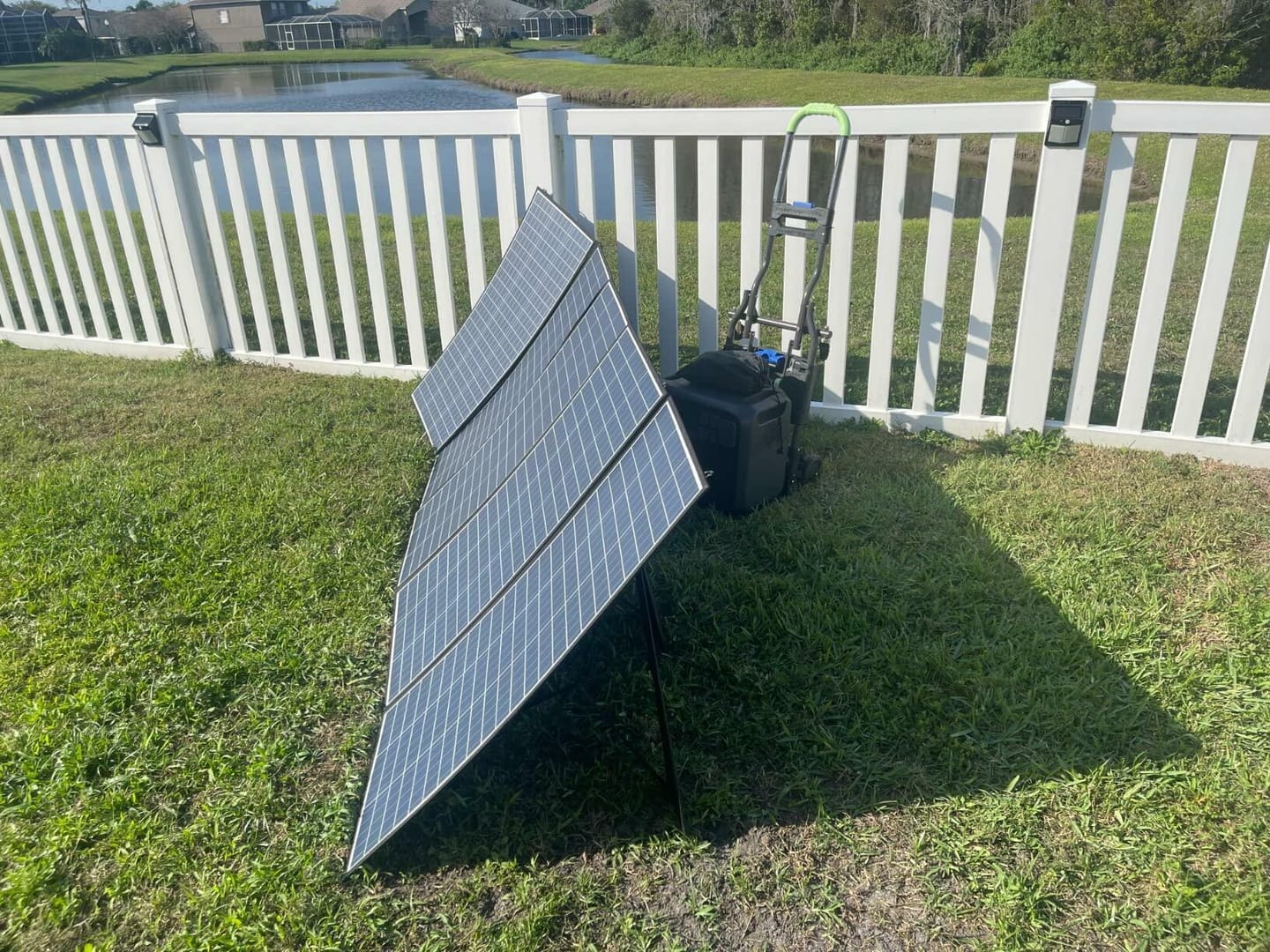Customer photo review of ALLPOWERS SP037 Portable Solar Panel 400W