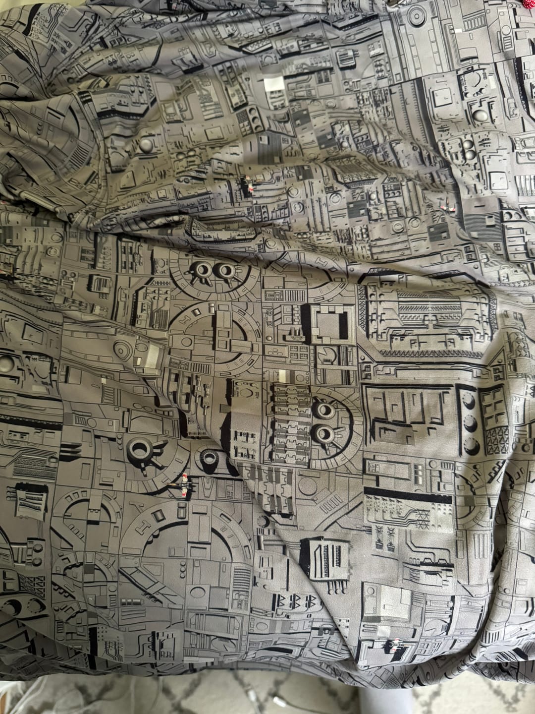Customer photo review of Star Wars™ "That's No Moon" – Performance Hoodie