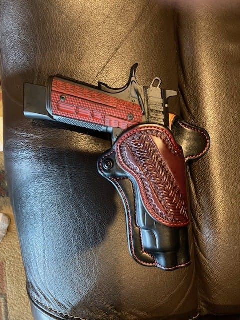 Customer photo review of Urbanist Crossdraw Holster