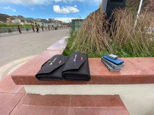 Customer photo review of ALLPOWERS SP012 Solar Panel 100W