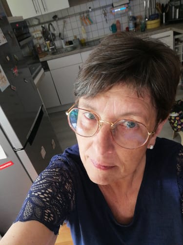 Customer photo review of 8% Apple-Wonder Haarseife (Haarglanz & fluffig-weiches Haar)