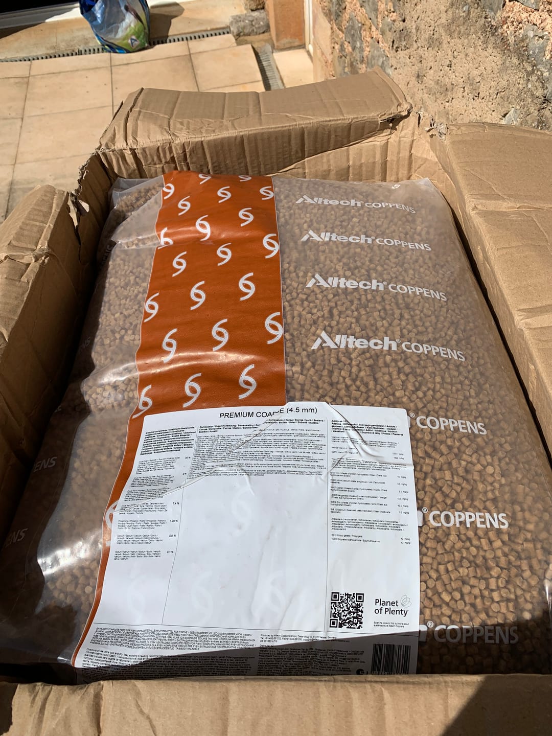 Customer photo review of PREMIUM COARSE PELLETS - ALLTECH COPPENS