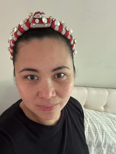 Customer photo review of SANDY BEACH PEARL AND CRYSTAL SLIM KNOTTED HEADBAND
