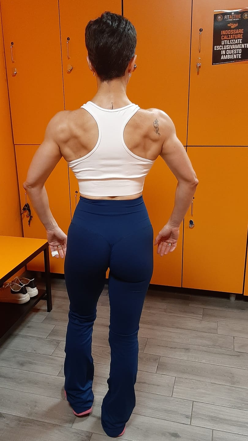 Customer photo review of Leggings a zampa di elefante Blu Petrolio