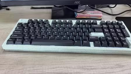Customer photo review of MelGeek Modern97 Fountain Work&Game Compact Mechanical Keyboard
