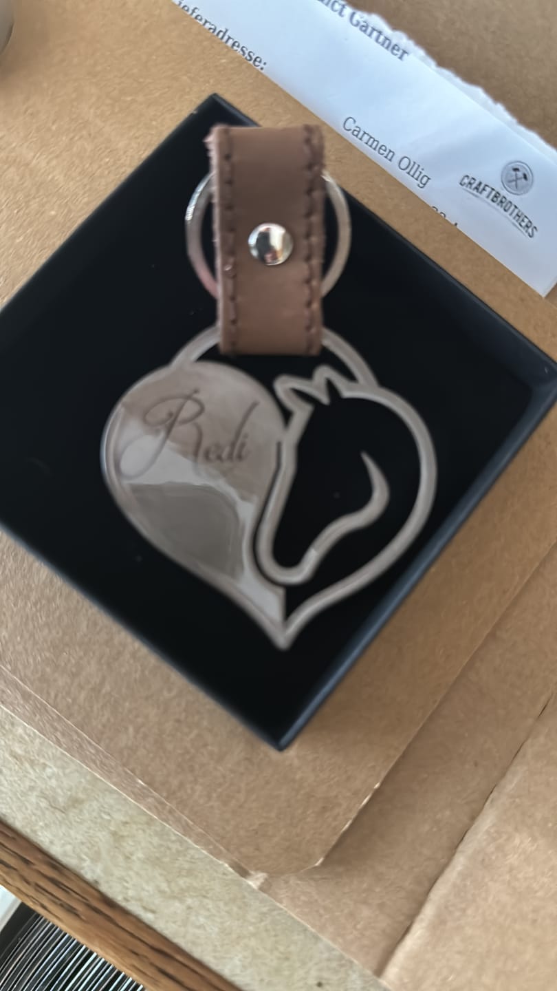 Customer photo review of Schlüsselanhänger Pferdeliebe